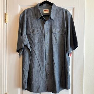 Wrangler Authentics NWT Mens Shirt XL TG blue Chambray Short Sleeve Button Down